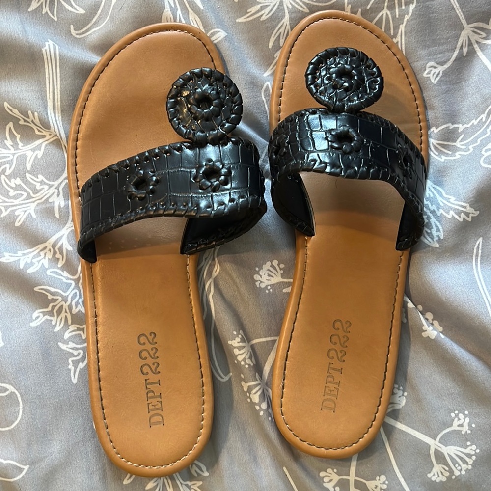 Dept 222 jack Rodger style sandals